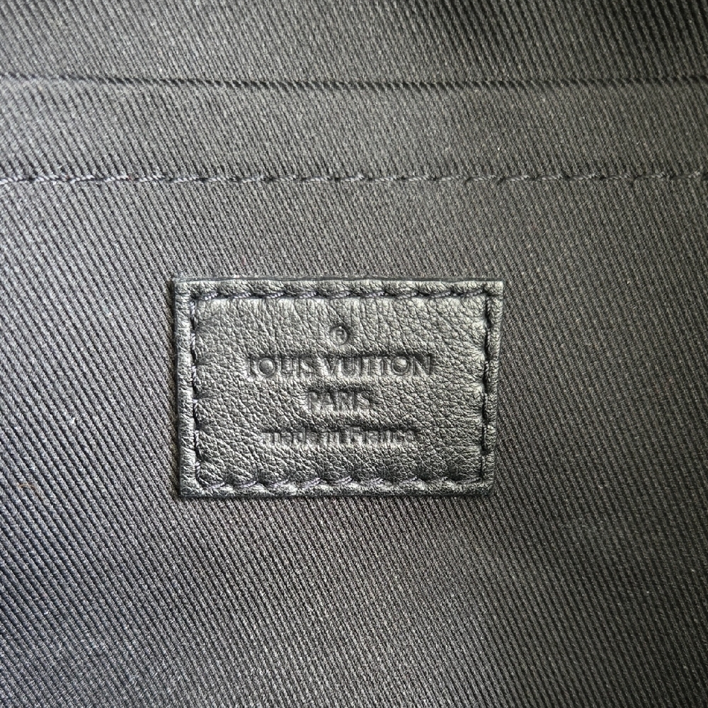 Louis Vuitton Palm Springs Mini In Reverse Monogram - Picture 2 of 7